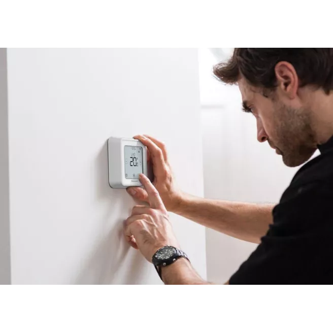 T6 LYRIC THERMOSTAT FILAIRE HONEYWELL Y6H910WF4032